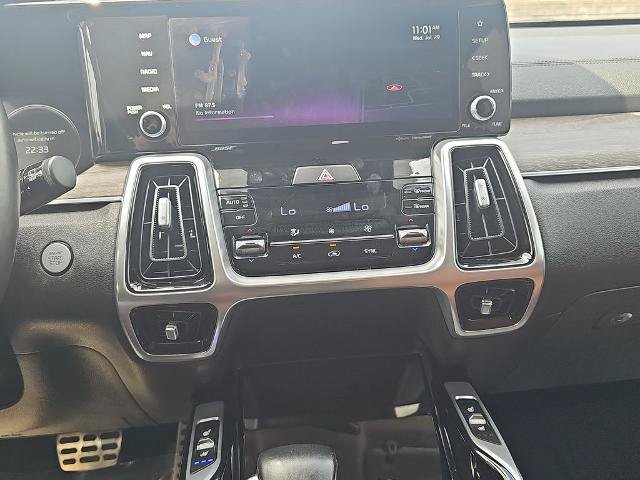 Used 2022 Kia Sorento SX Prestige w/ Rust Color Package AWD/4WD image 20