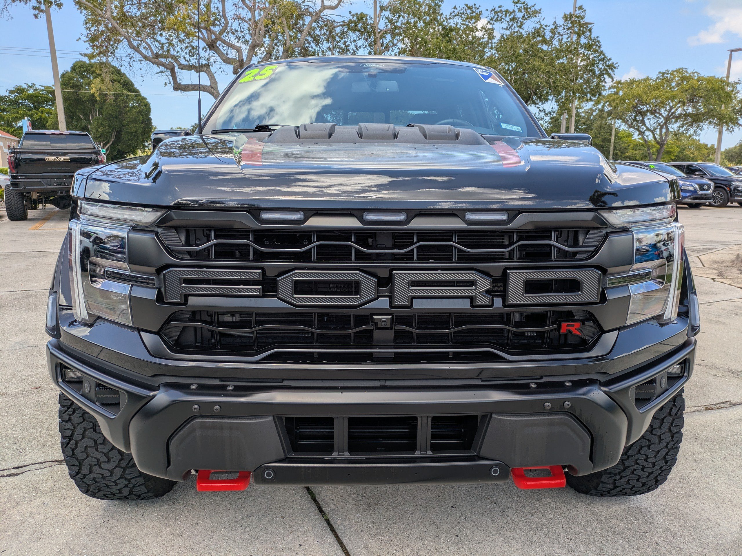 Certified 2025 Ford F150 Raptor w/ Equipment Group 803A Raptor R AWD/4WD image 8