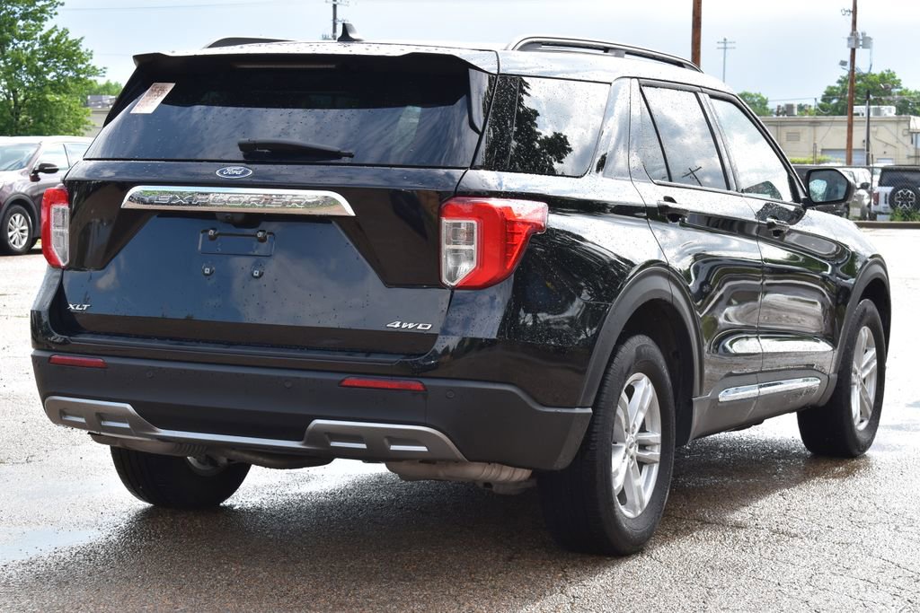Certified 2024 Ford Explorer XLT w/ Equipment Group 202A AWD/4WD image 5