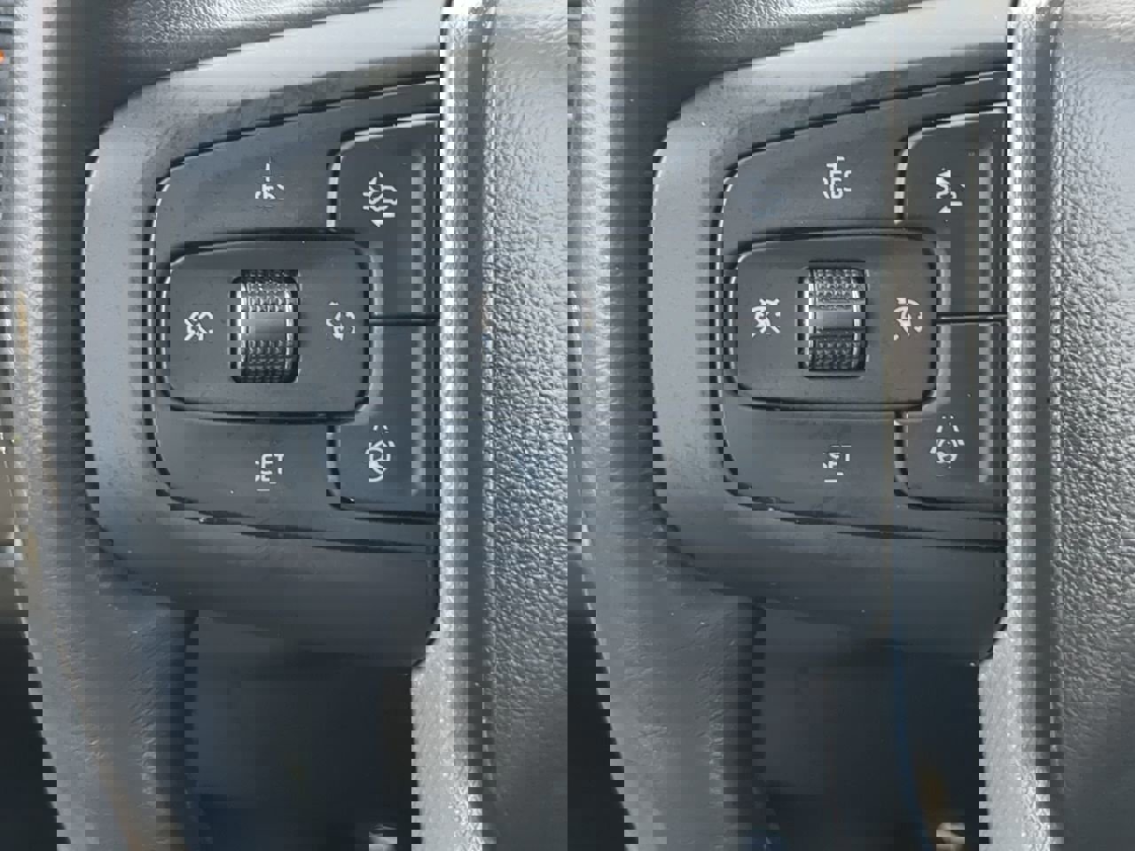 Used 2023 GMC Yukon Denali w/ Denali Reserve Package image 24