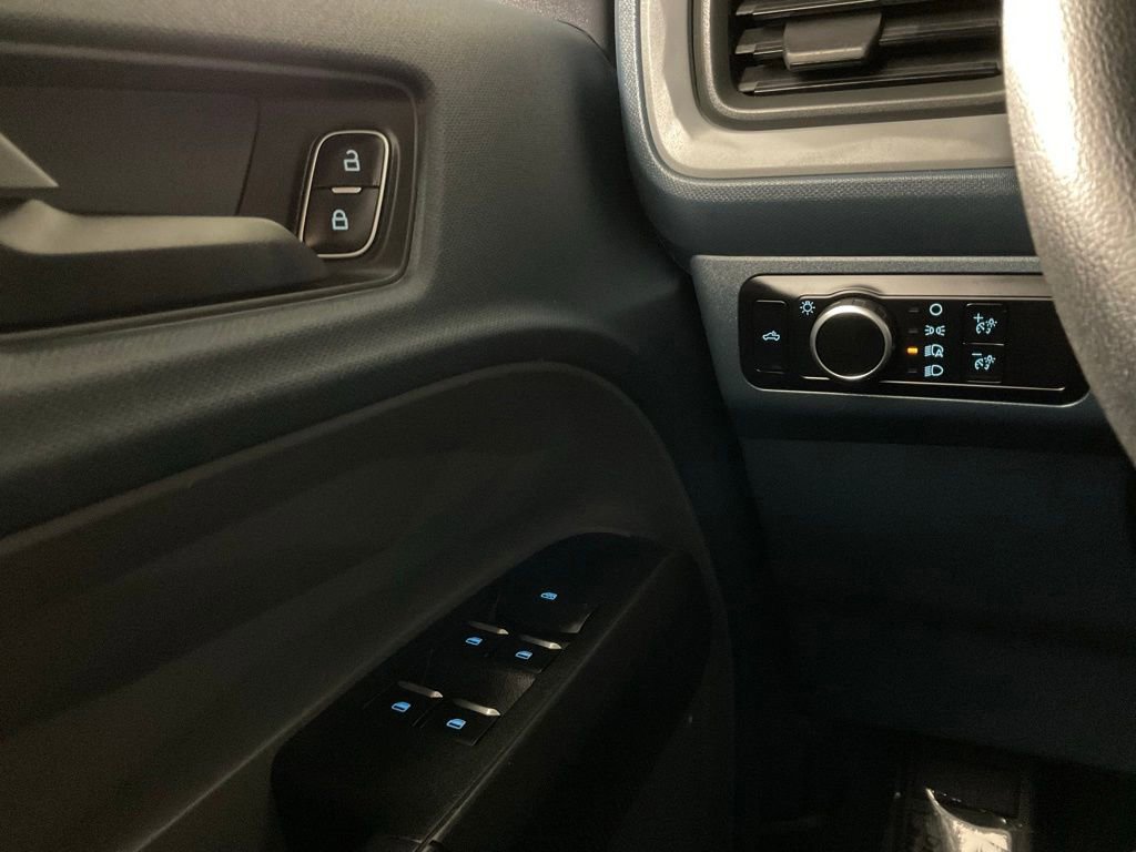 Certified 2025 Ford Maverick XL w/ Equipment Group 102A image 20