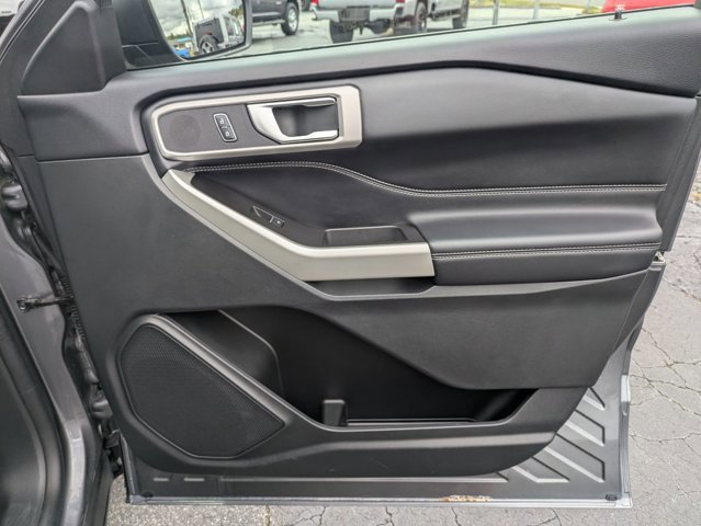Certified 2022 Ford Explorer XLT w/ Equipment Group 202A image 34