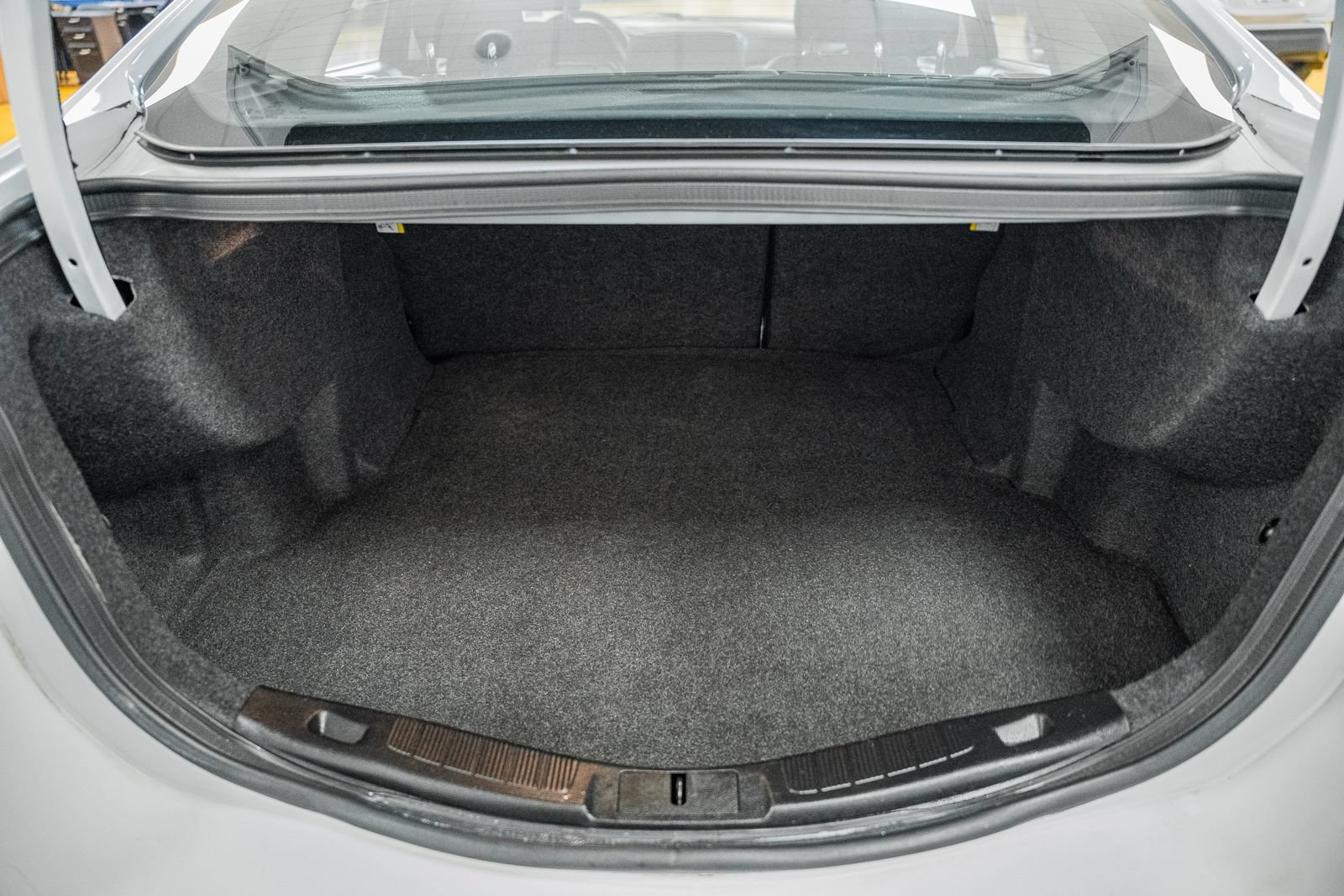 Certified 2017 Ford Fusion SE FWD image 11