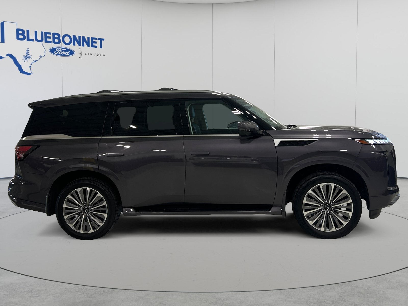 Used 2026 INFINITI QX80 Luxe AWD/4WD image 4