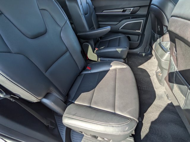 Used 2025 Kia Telluride S FWD image 29