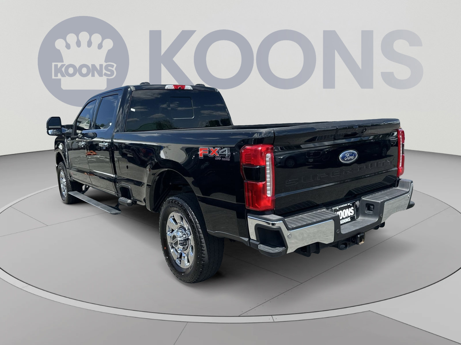 Certified 2024 Ford F350 Lariat w/ Lariat Ultimate Package AWD/4WD image 8
