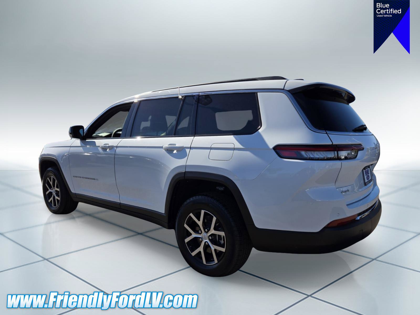 Used 2025 Jeep Grand Cherokee L Limited AWD/4WD image 3