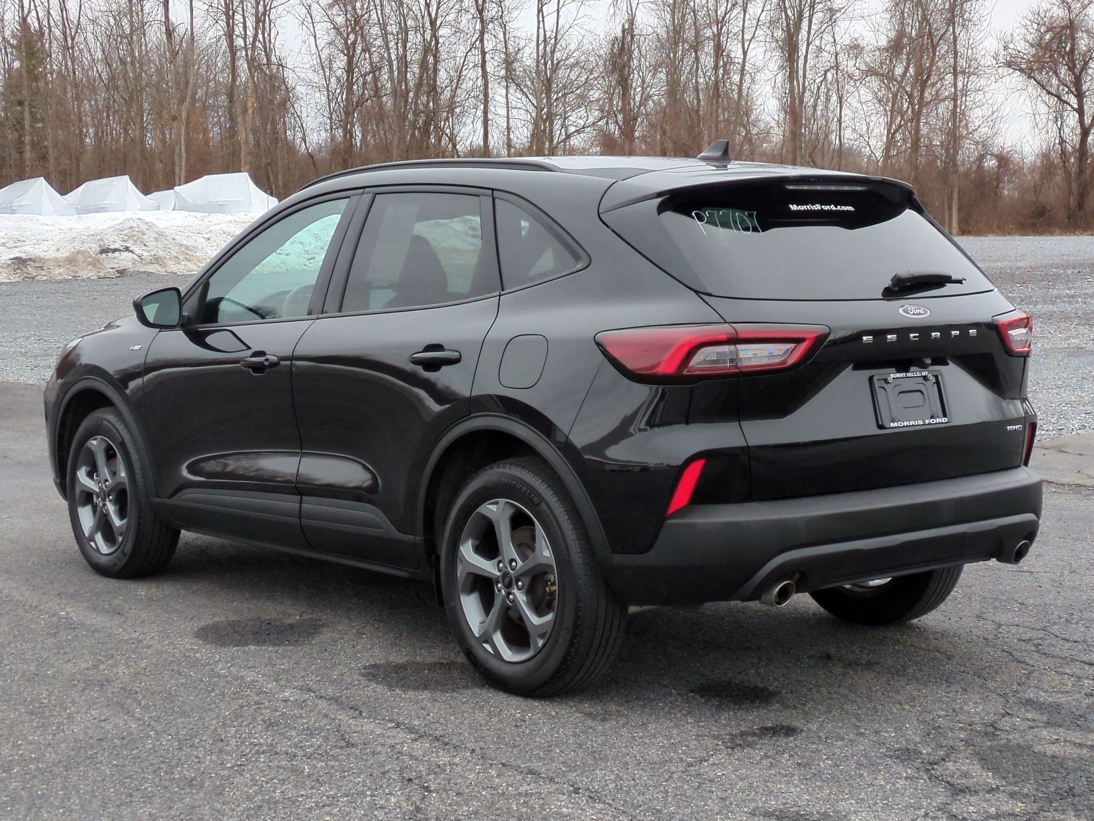 Certified 2025 Ford Escape ST-Line Select AWD/4WD image 2
