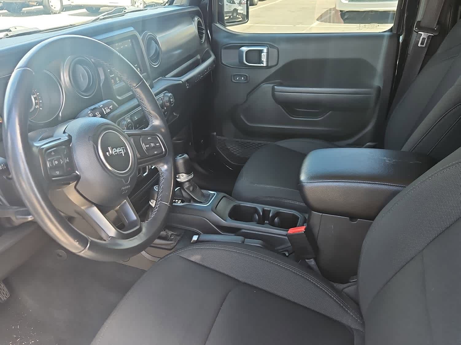 Used 2022 Jeep Wrangler Unlimited Sport AWD/4WD image 14