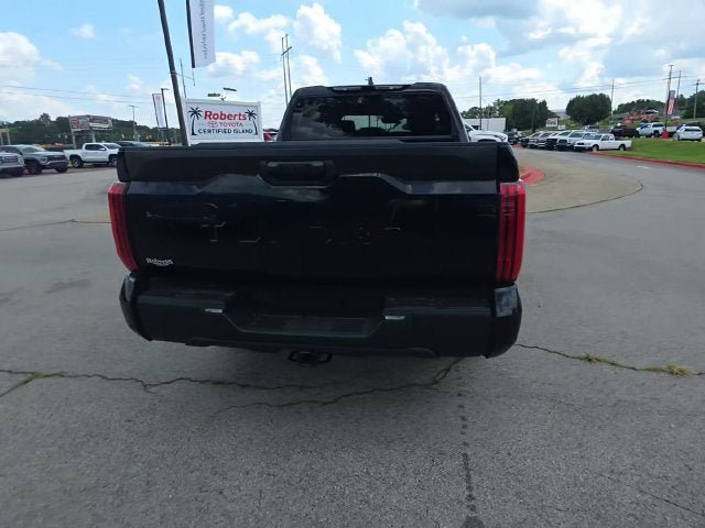 Used 2022 Toyota Tundra SR5 w/ SR5 Convenience Package AWD/4WD image 6