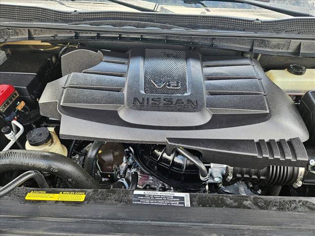 Used 2021 Nissan Titan SV w/ SV Convenience Package RWD image 23