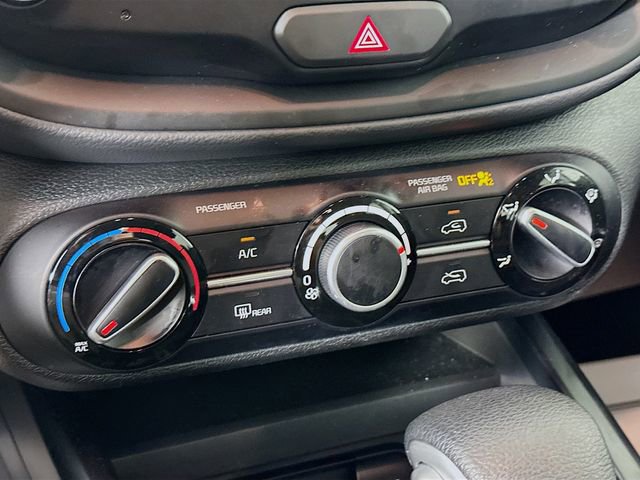 Used 2025 Kia Soul LX w/ LX Technology Package FWD image 21