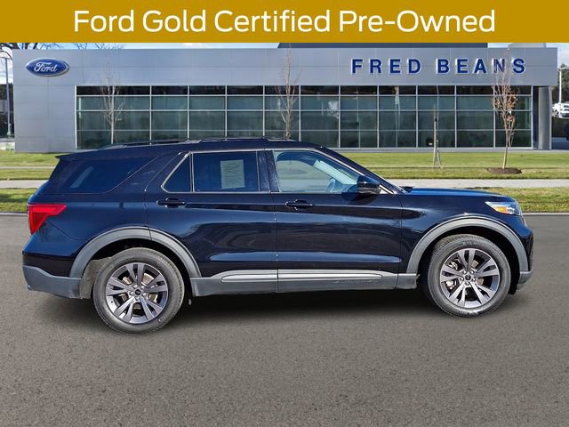 Certified 2022 Ford Explorer XLT w/ Equipment Group 202A AWD/4WD image 10