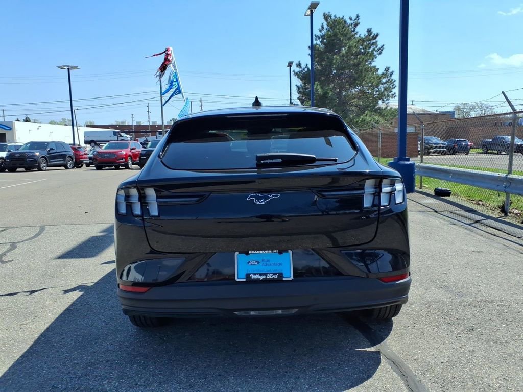 Certified 2023 Ford Mustang Mach-E Select AWD/4WD image 7