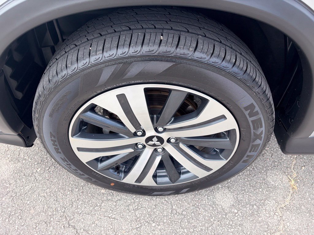 Used 2024 Mitsubishi Outlander Sport ES AWD/4WD image 31