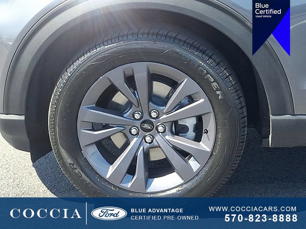 Certified 2023 Ford Explorer XLT w/ Equipment Group 202A AWD/4WD image 8