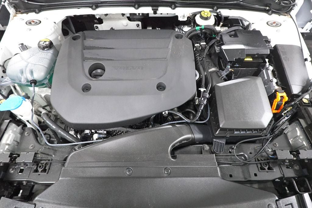 Used 2025 Volvo XC40 B5 Core AWD/4WD image 37