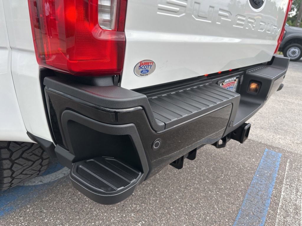 Certified 2023 Ford F450 Lariat AWD/4WD image 13