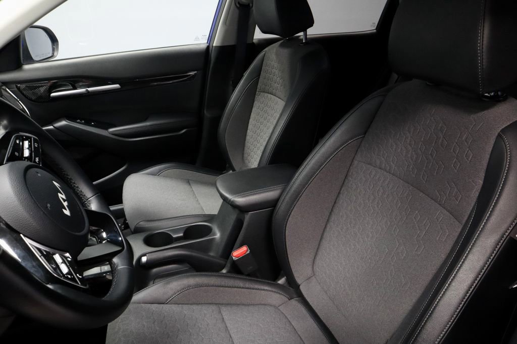 Used 2025 Kia Seltos S image 26