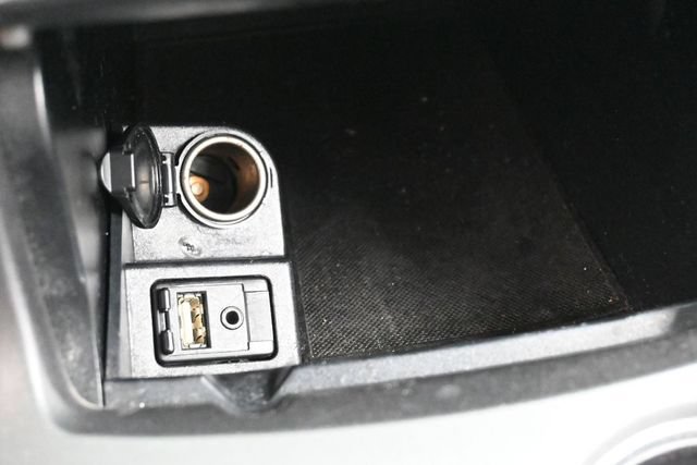 Used 2017 Toyota Camry SE FWD image 25