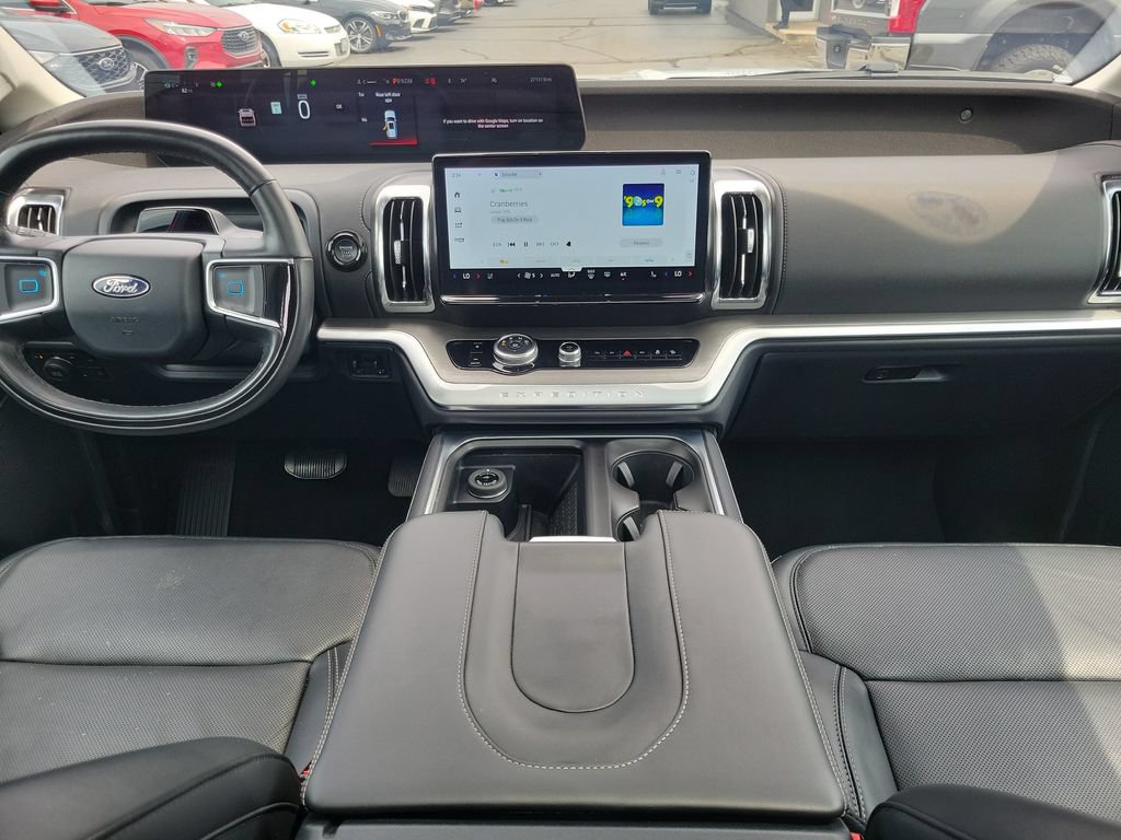 Certified 2025 Ford Expedition Max Platinum AWD/4WD image 11
