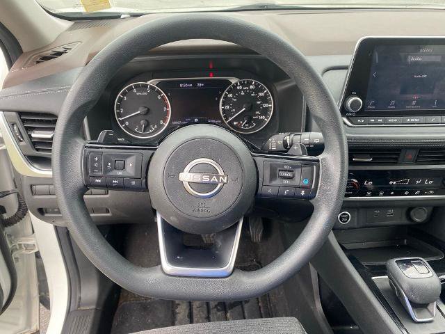 Used 2023 Nissan Rogue SV AWD/4WD image 18