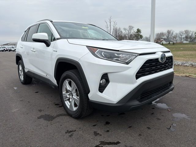 Used 2021 Toyota RAV4 XLE w/ XLE Grade Weather Package image 1