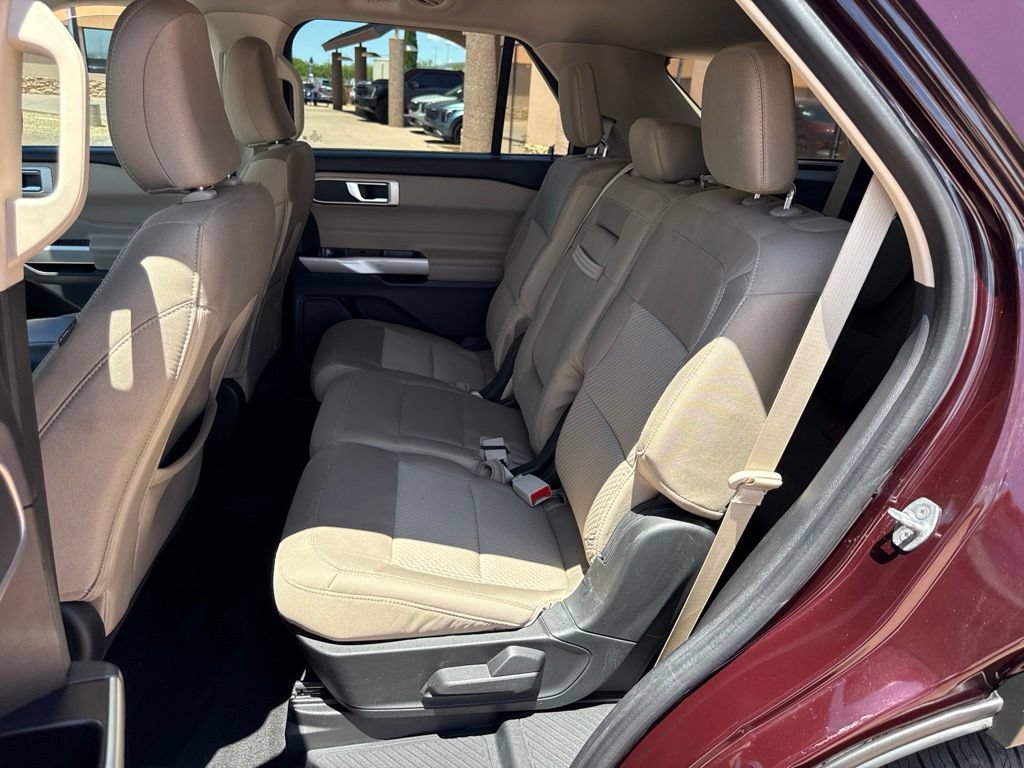 Certified 2022 Ford Explorer XLT RWD image 33