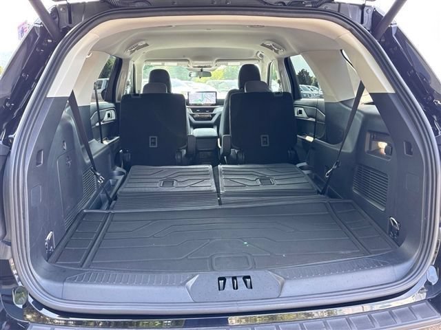 Certified 2026 Ford Explorer Active RWD image 22