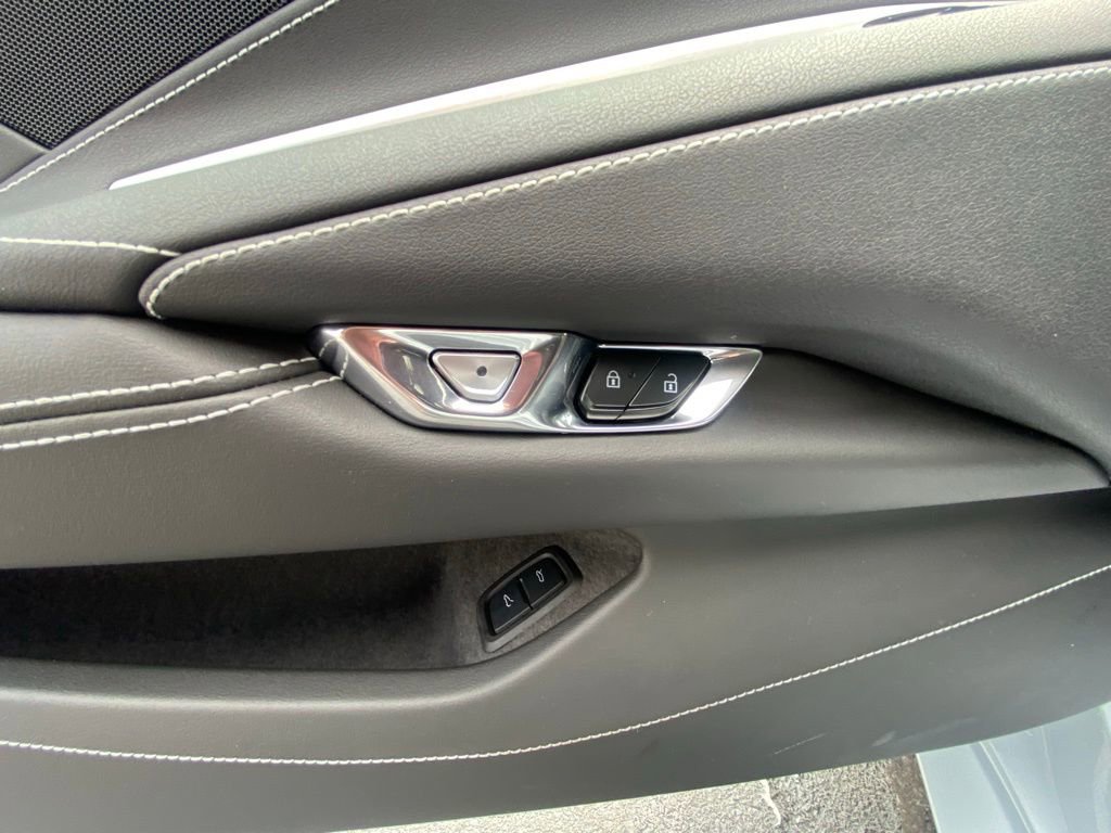 Used 2024 Chevrolet Corvette Stingray Coupe w/ Z51 Performance Package image 13