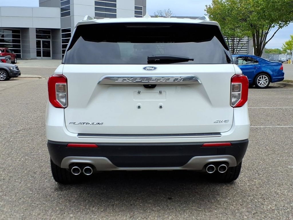 Certified 2023 Ford Explorer Platinum w/ Equipment Group 601A AWD/4WD image 4
