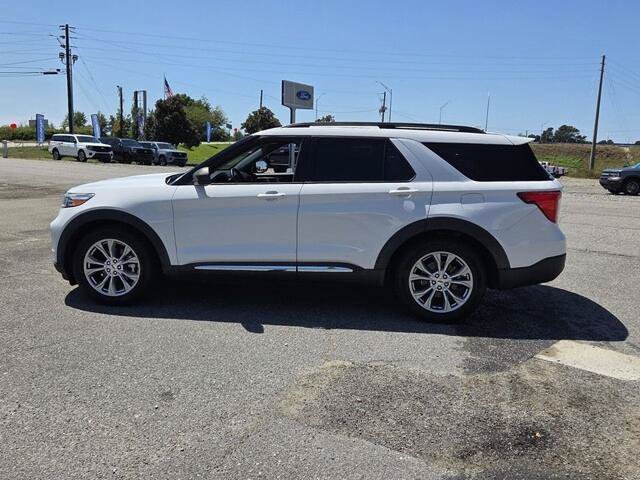 Certified 2020 Ford Explorer XLT w/ Equipment Group 202A RWD image 4