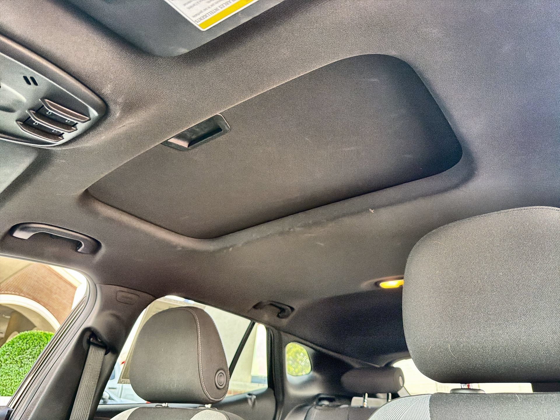 Used 2024 Chevrolet Trax RS w/ Sunroof Package FWD image 22