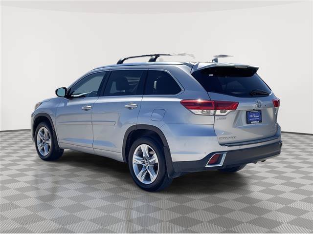 Used 2018 Toyota Highlander Limited w/ Protection Package #3 AWD/4WD image 9