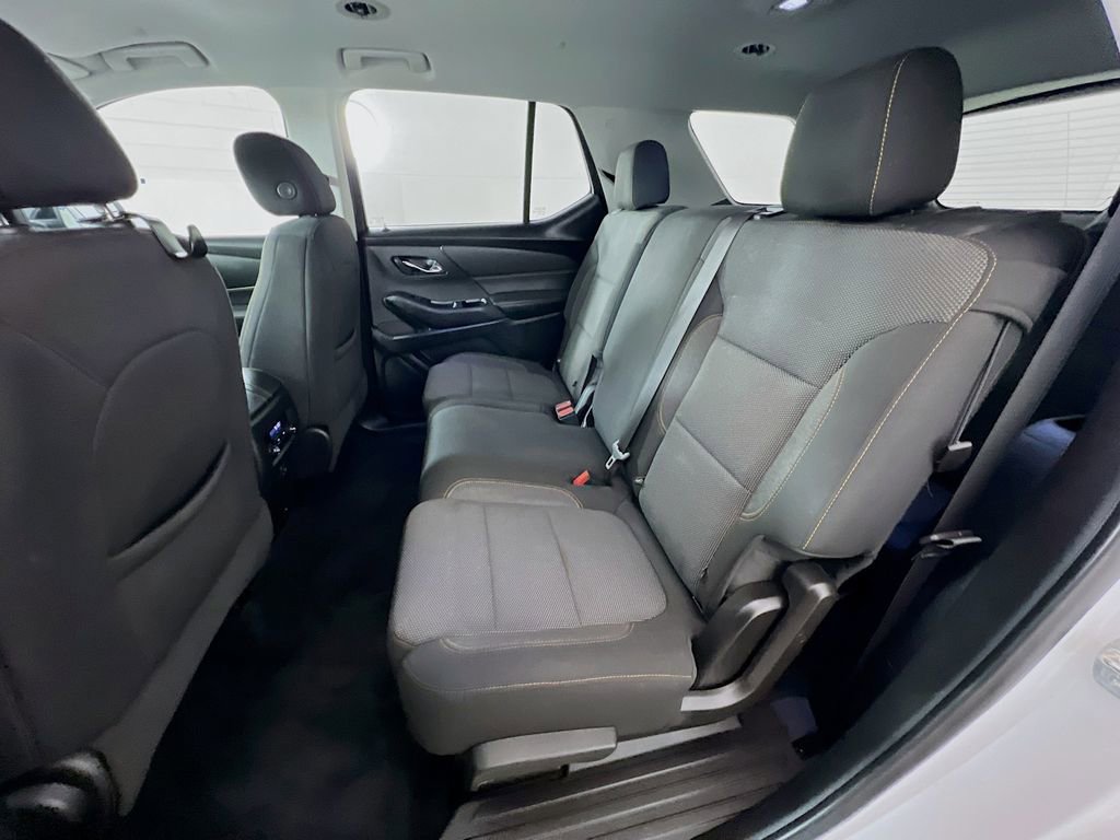 Used 2021 Chevrolet Traverse LS AWD/4WD image 25