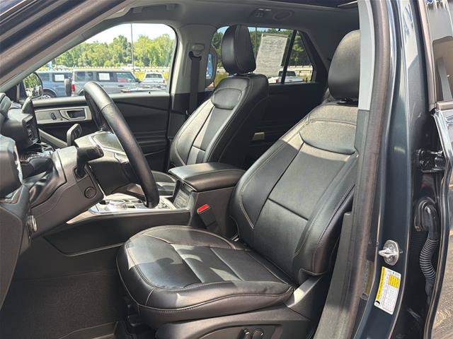 Certified 2023 Ford Explorer Limited w/ Equipment Group 301A AWD/4WD image 14