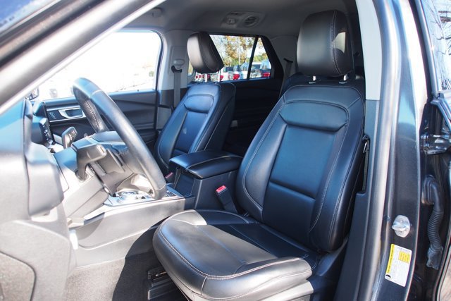 Certified 2020 Ford Explorer XLT w/ Equipment Group 202A image 19