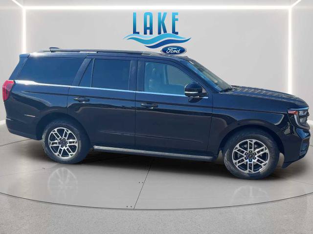Certified 2025 Ford Expedition Active AWD/4WD image 11