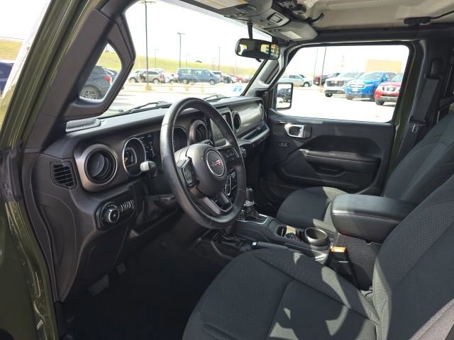 Used 2020 Jeep Wrangler Unlimited Sport image 10