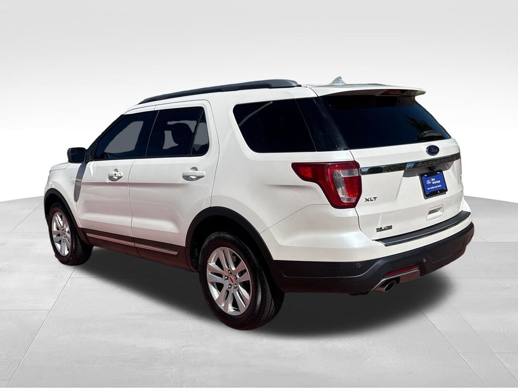 Certified 2018 Ford Explorer XLT w/ Equipment Group 201A AWD/4WD image 6