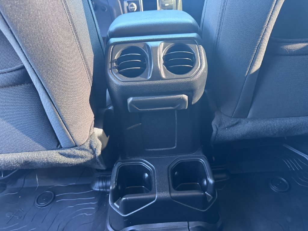 Used 2022 Jeep Wrangler Unlimited Sport AWD/4WD image 15