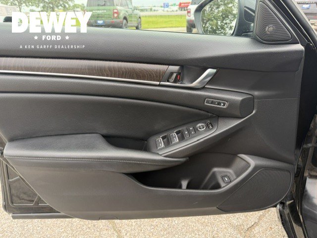 Used 2018 Honda Accord EX-L image 10