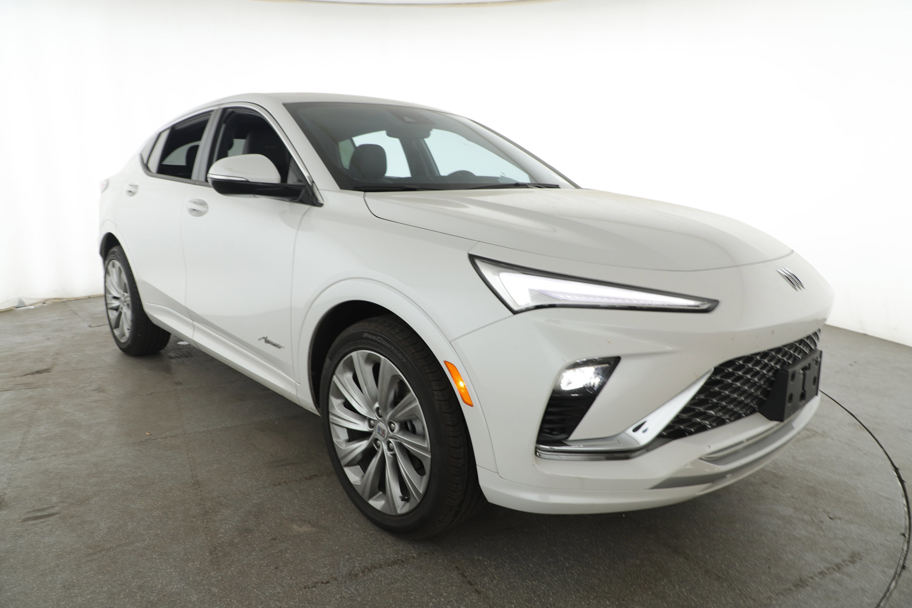 Used 2025 Buick Envista Avenir image 2