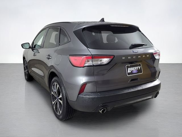 Certified 2022 Ford Escape SE w/ SE Sport Appearance Package FWD image 5