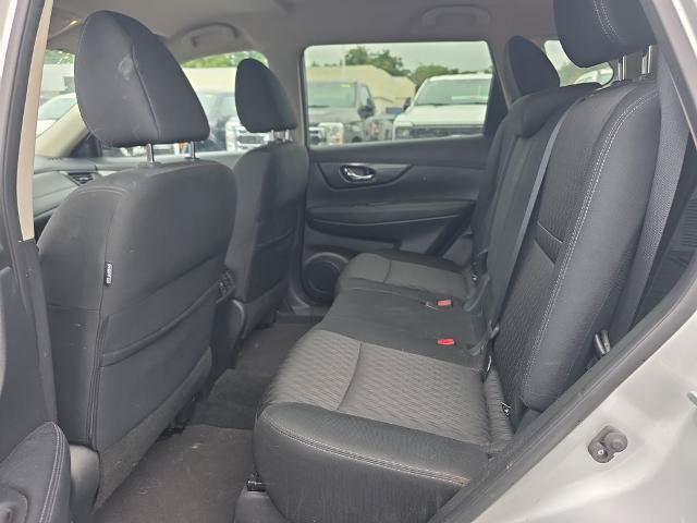 Used 2018 Nissan Rogue SV AWD/4WD image 17