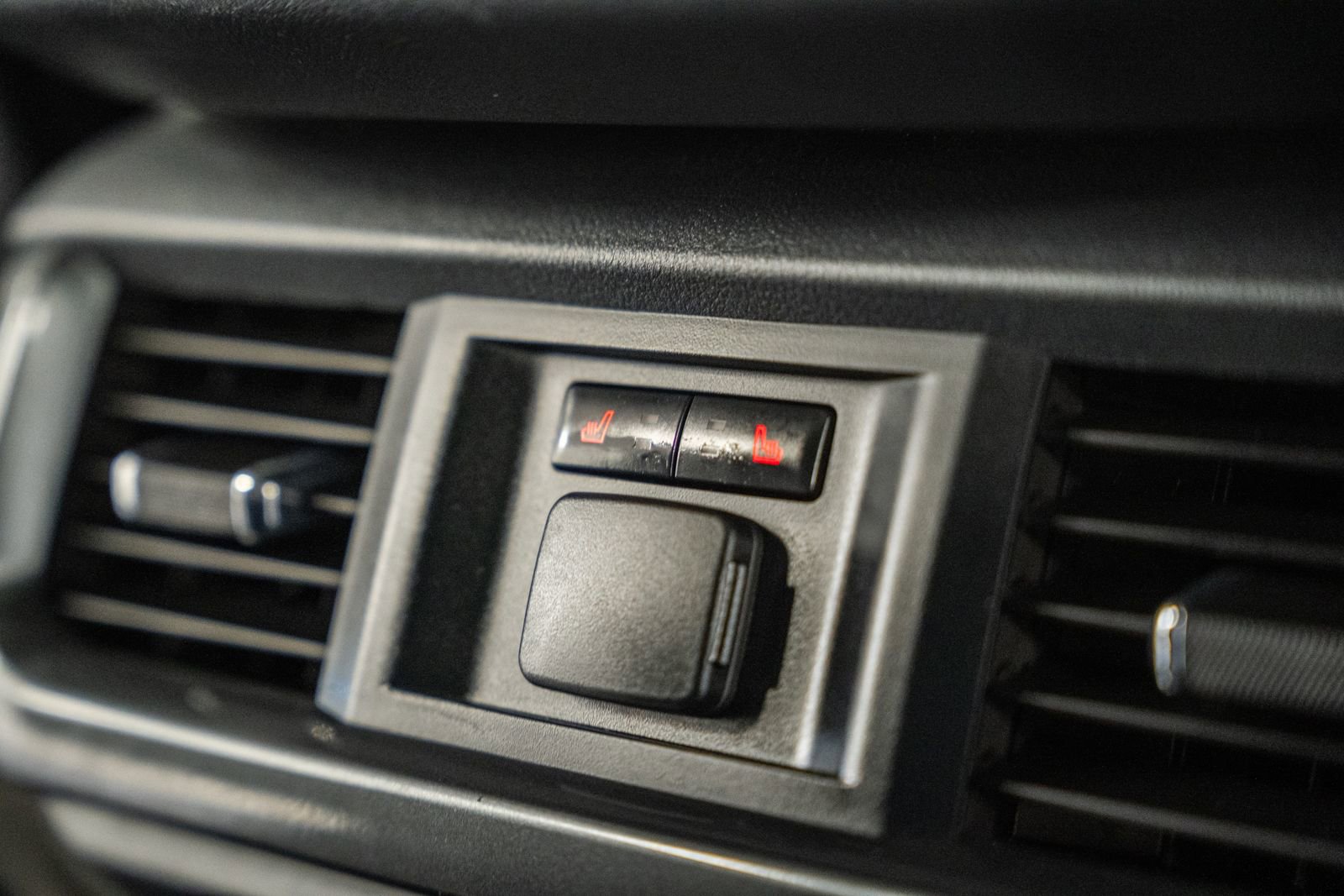 Certified 2023 Ford F150 Lariat w/ Equipment Group 502A High image 43