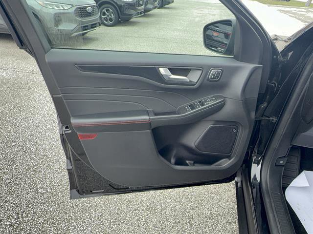 Certified 2023 Ford Escape ST-Line Select w/ Tech Pack #2 image 12