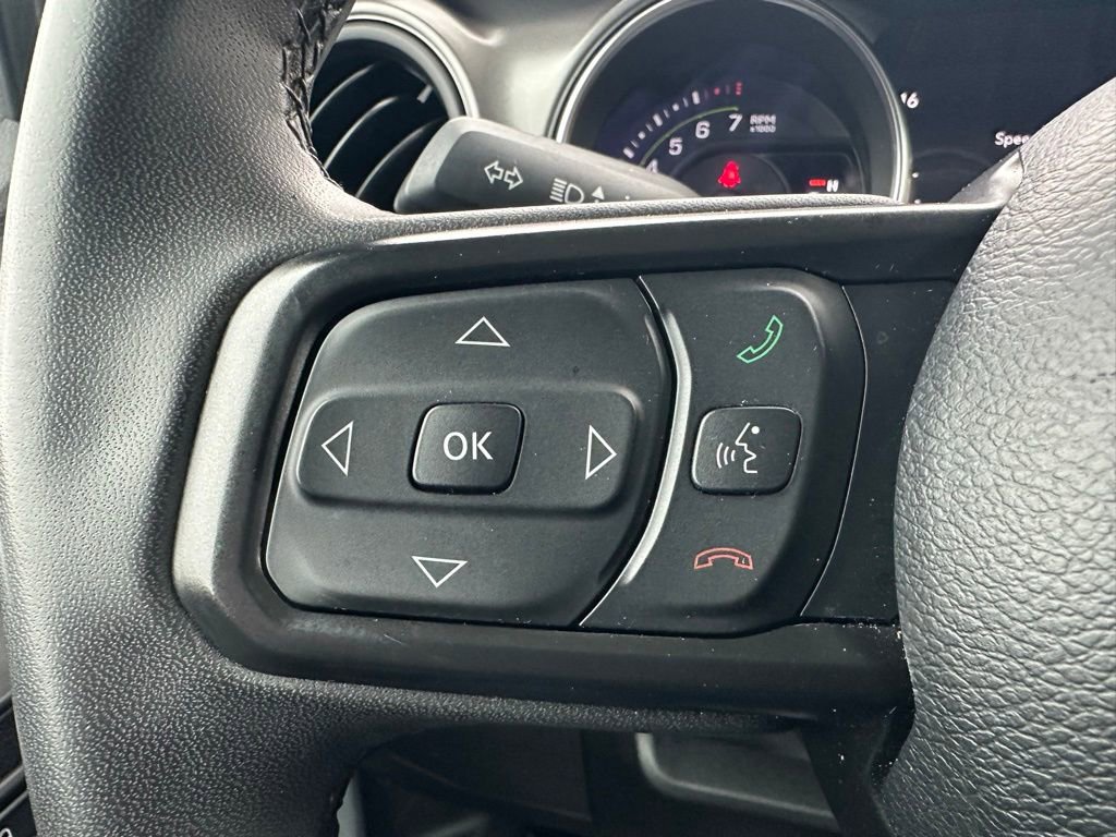 Used 2023 Jeep Wrangler Unlimited image 11