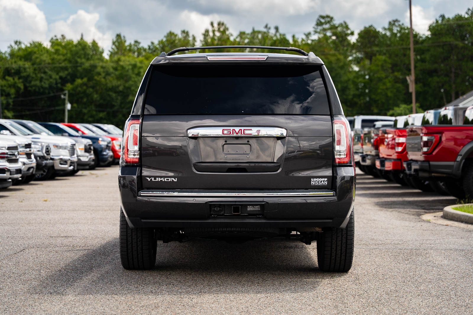 Used 2017 GMC Yukon Denali w/ Open Road Package RWD image 6