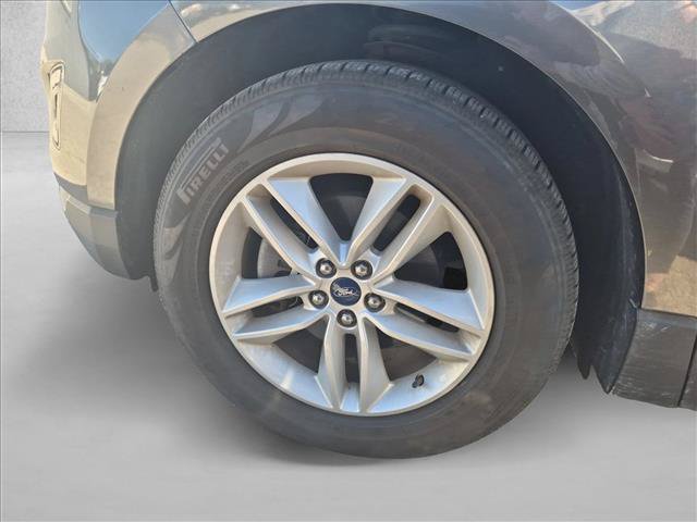 Certified 2018 Ford Edge SEL w/ Equipment Group 201A FWD image 10
